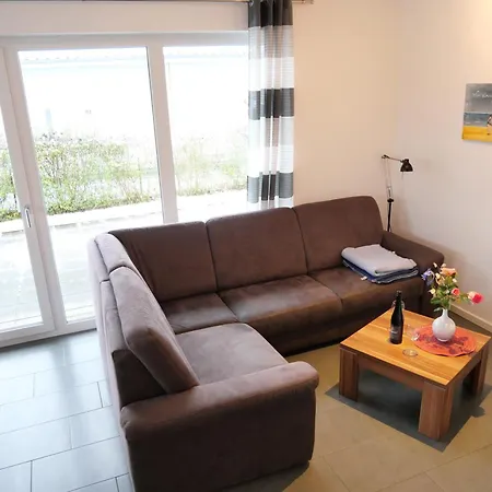 Strandnah 12 Pers Gruppenhaus K8 Vakantiehuis Zierow